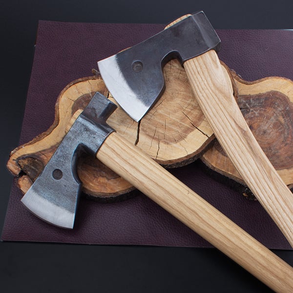 Аника Томагавк