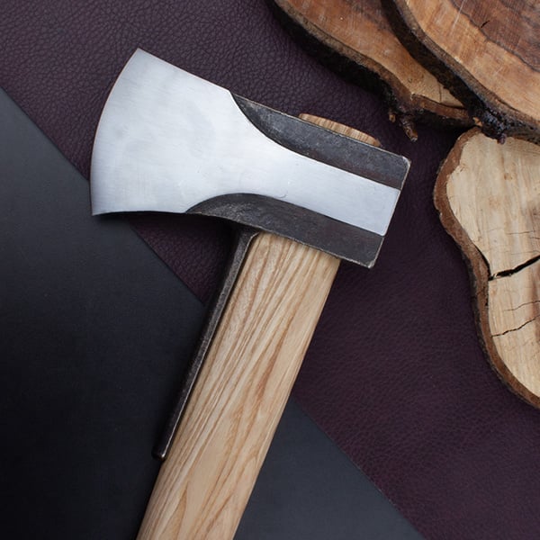 Аника Колун