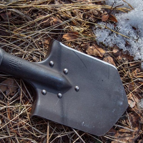 Лопата Аника